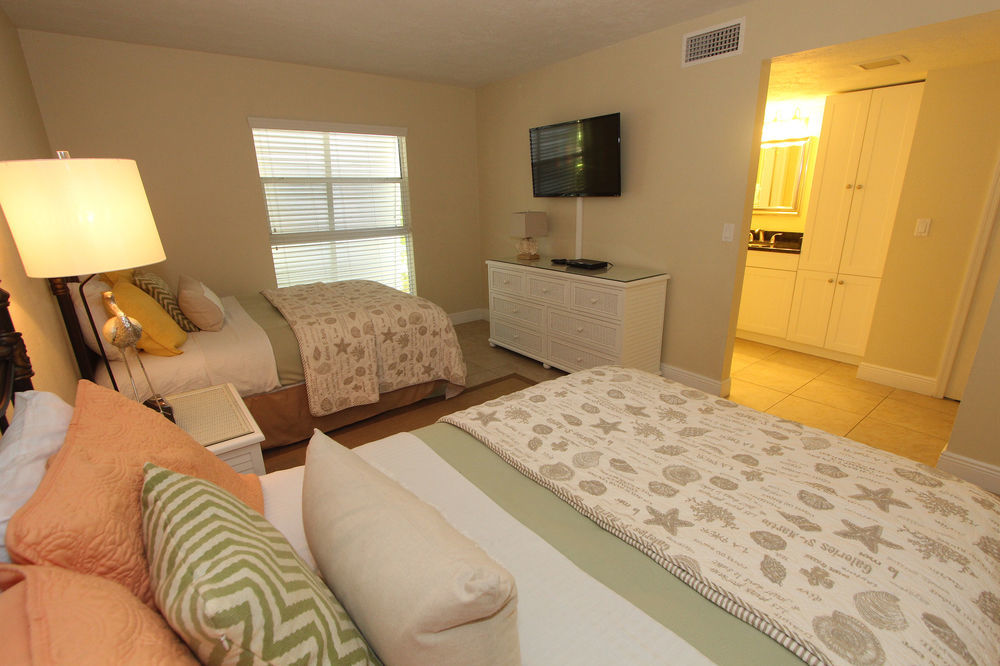 Beach Castle Resort By Rva Longboat Key Exterior photo
