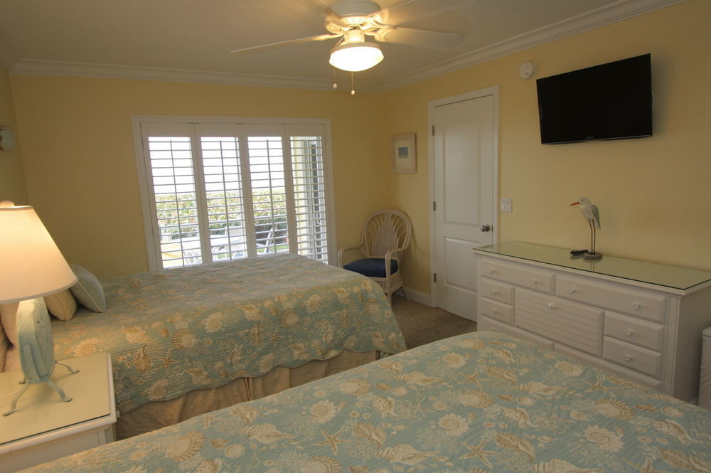 Beach Castle Resort By Rva Longboat Key Exterior photo