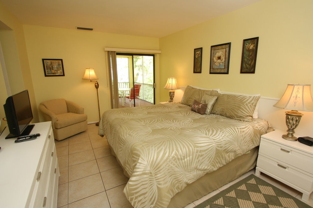 Beach Castle Resort By Rva Longboat Key Exterior photo
