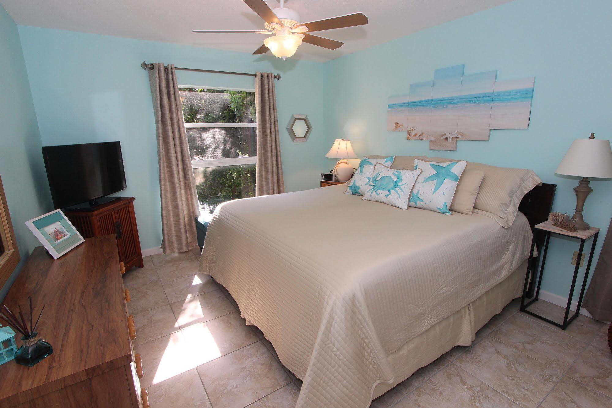 Beach Castle Resort By Rva Longboat Key Exterior photo