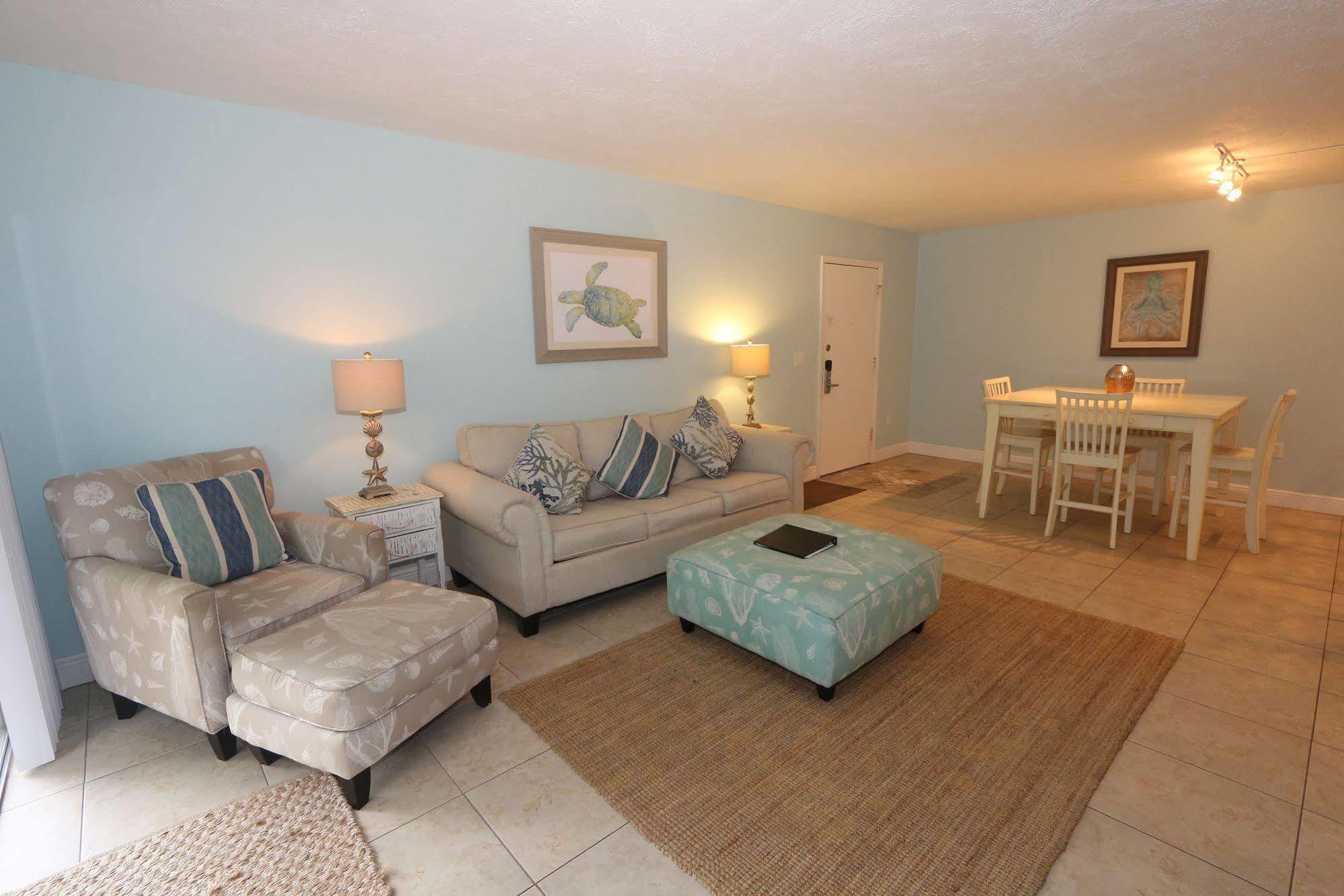 Beach Castle Resort By Rva Longboat Key Exterior photo