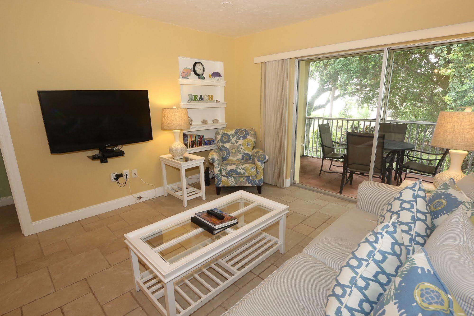 Beach Castle Resort By Rva Longboat Key Exterior photo